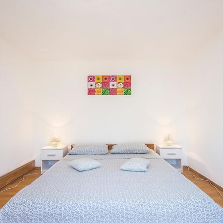 Pula Istria Apartments Bagian luar foto