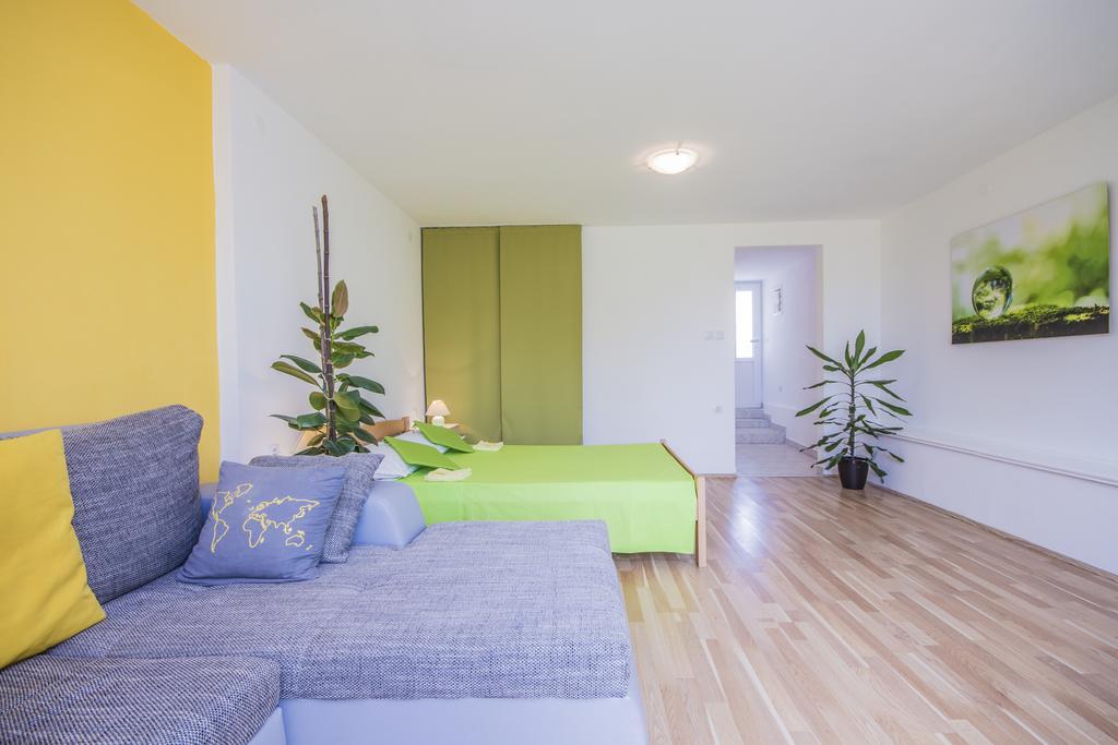 Pula Istria Apartments Bagian luar foto