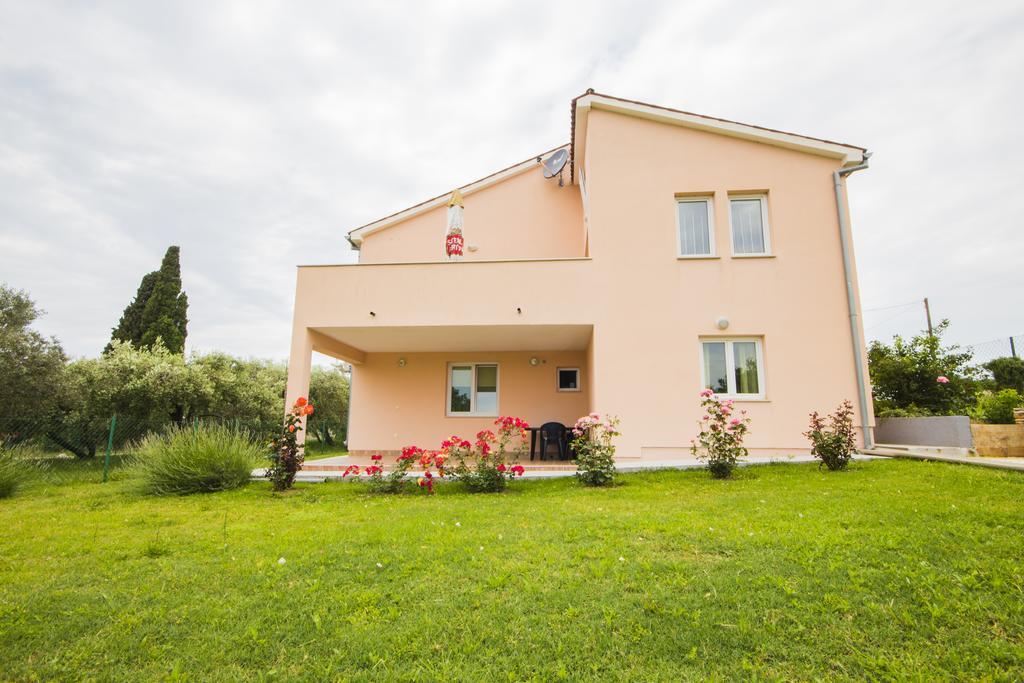Pula Istria Apartments Bagian luar foto