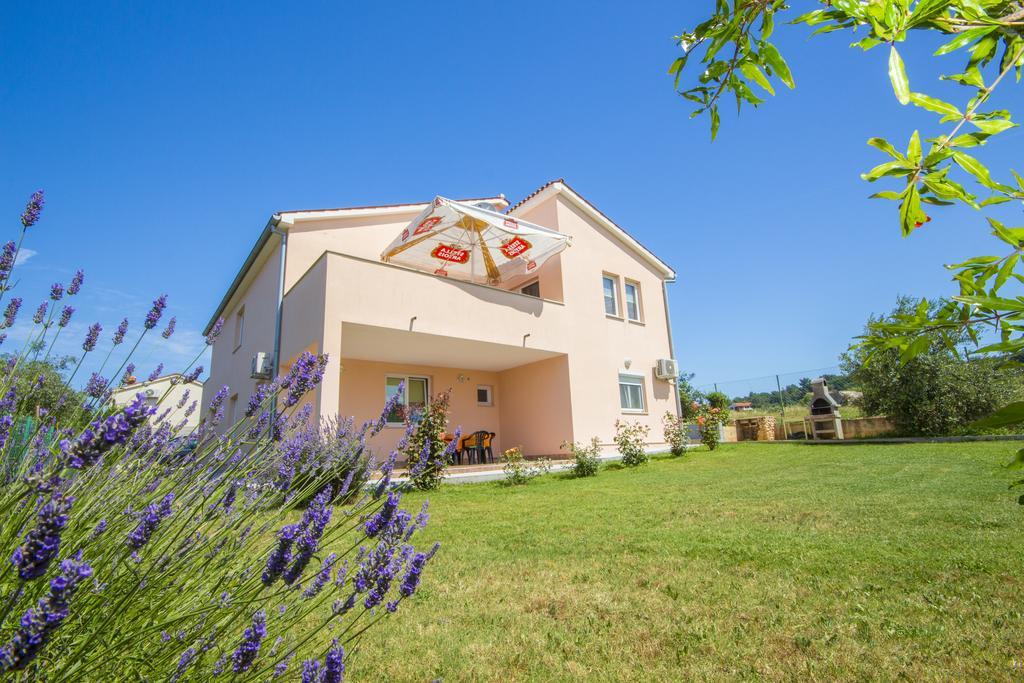 Pula Istria Apartments Bagian luar foto