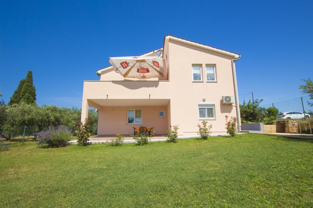 Pula Istria Apartments Bagian luar foto